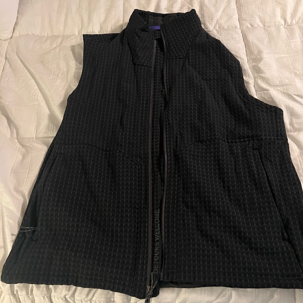 Mens lulu lemon vest